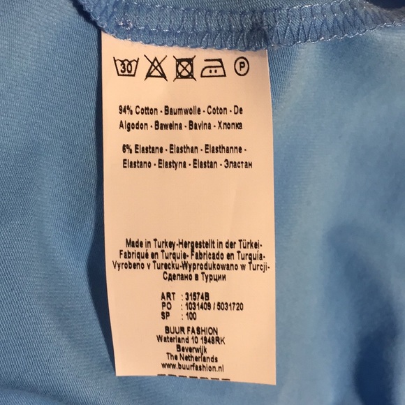Basic By Yest Yemi Light Blue V-Neck T-Shirt Size 10 New with Tags - Picture 10 of 15